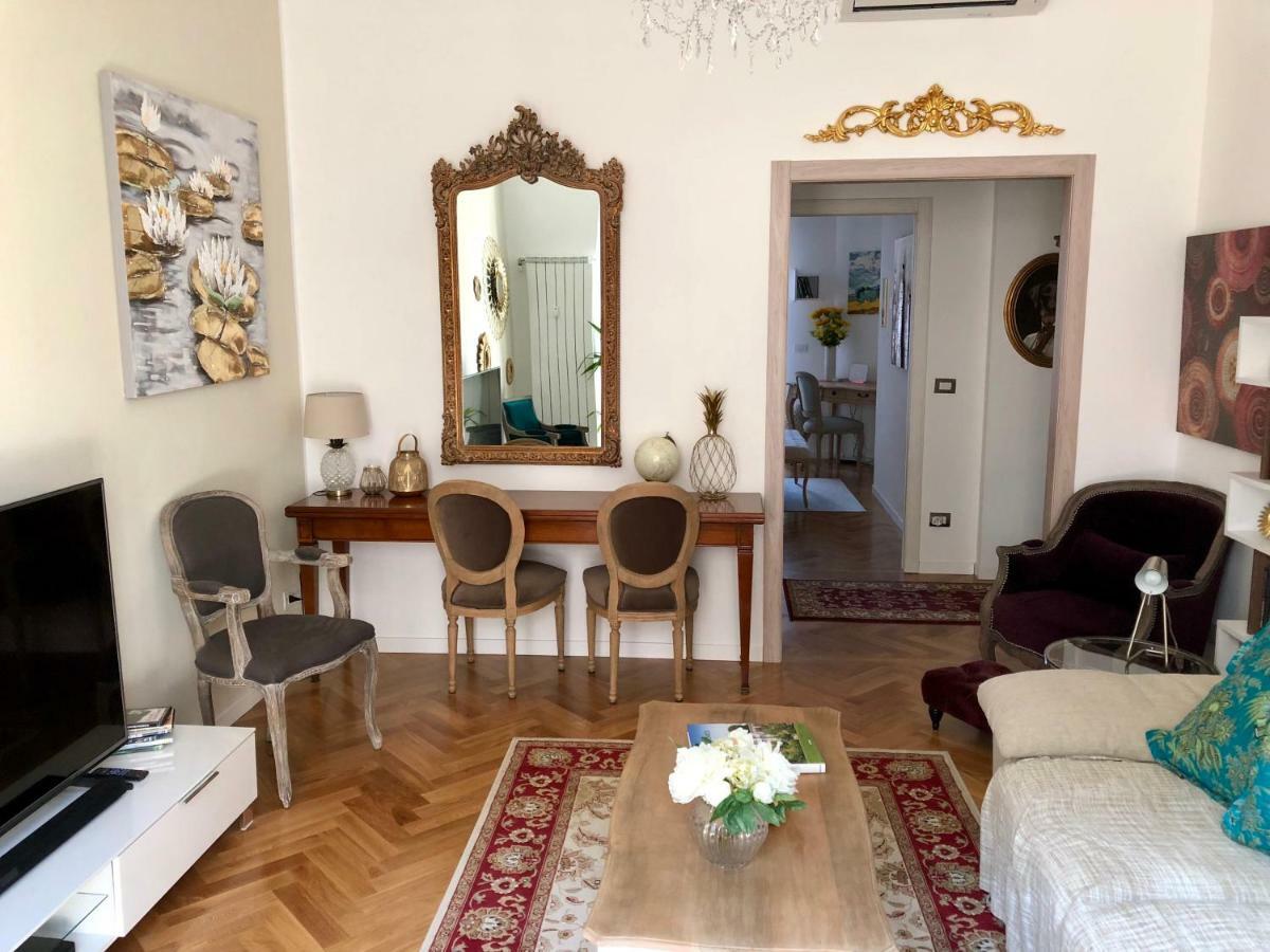Milanese Luxury Apartment Buitenkant foto